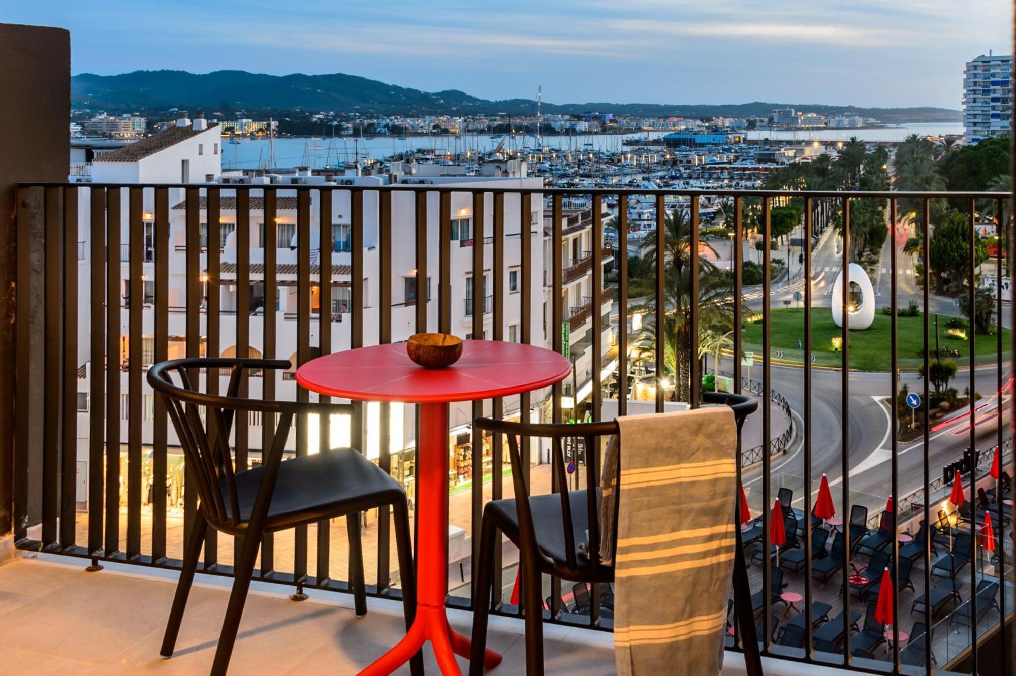 Hotel Vibra District - Adults Only