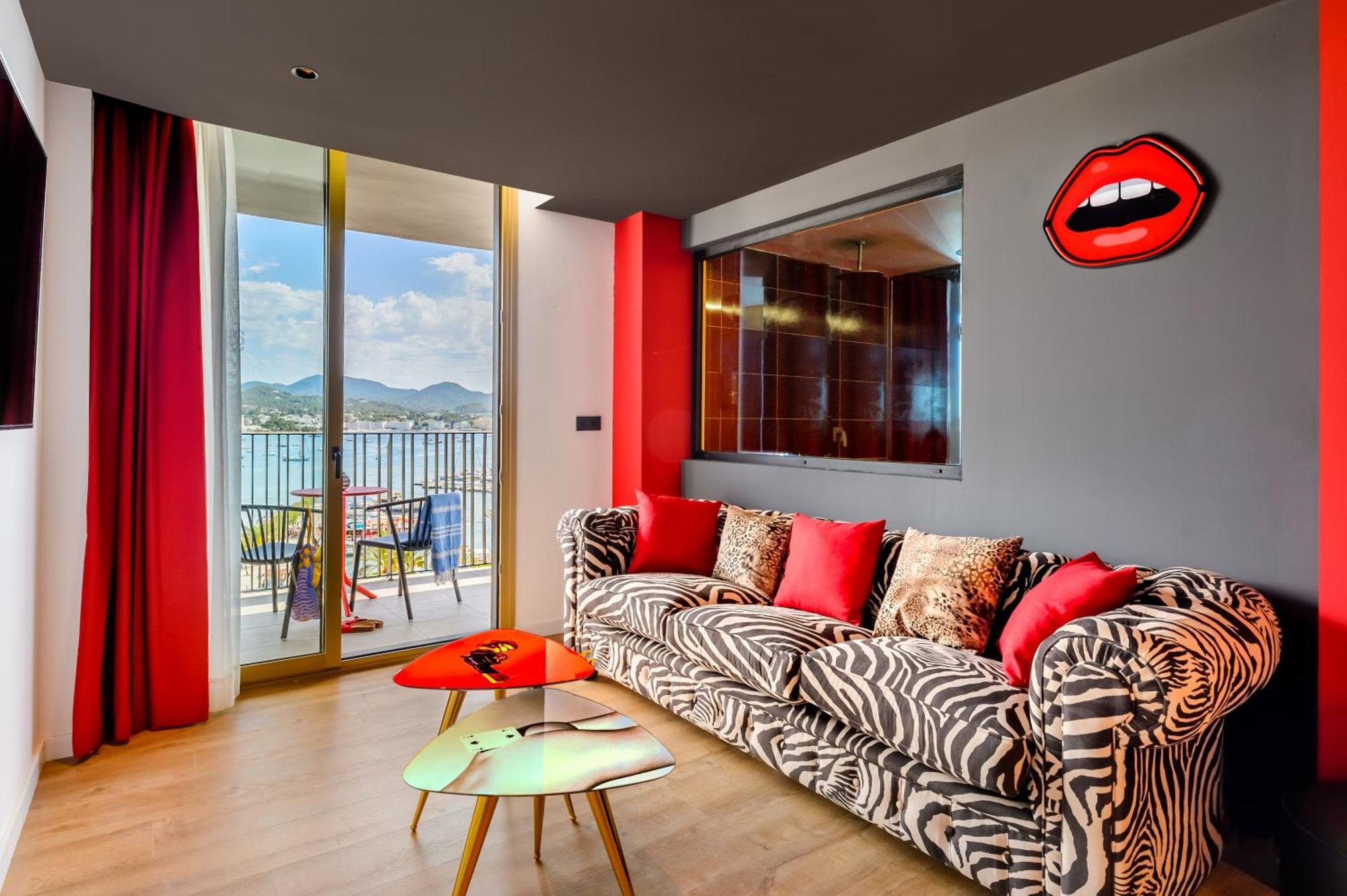 Vibra District - Adults Only 4*